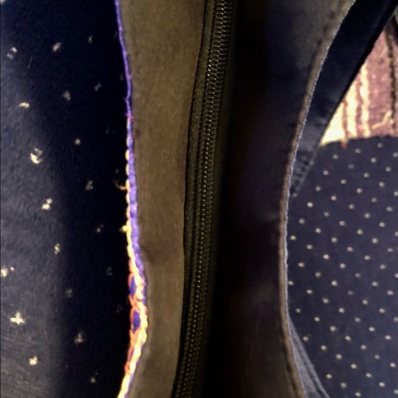 BANJARA  POM POM & TASSLED EMBROIDERED ELEPHANT & FLORAL ZIPPER PURSE / INDIA - Picture 5 of 14